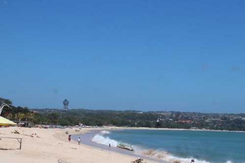 Pantai Kedonganan Bali: Pesona dan Aktivitas Wisata yang Memikat
